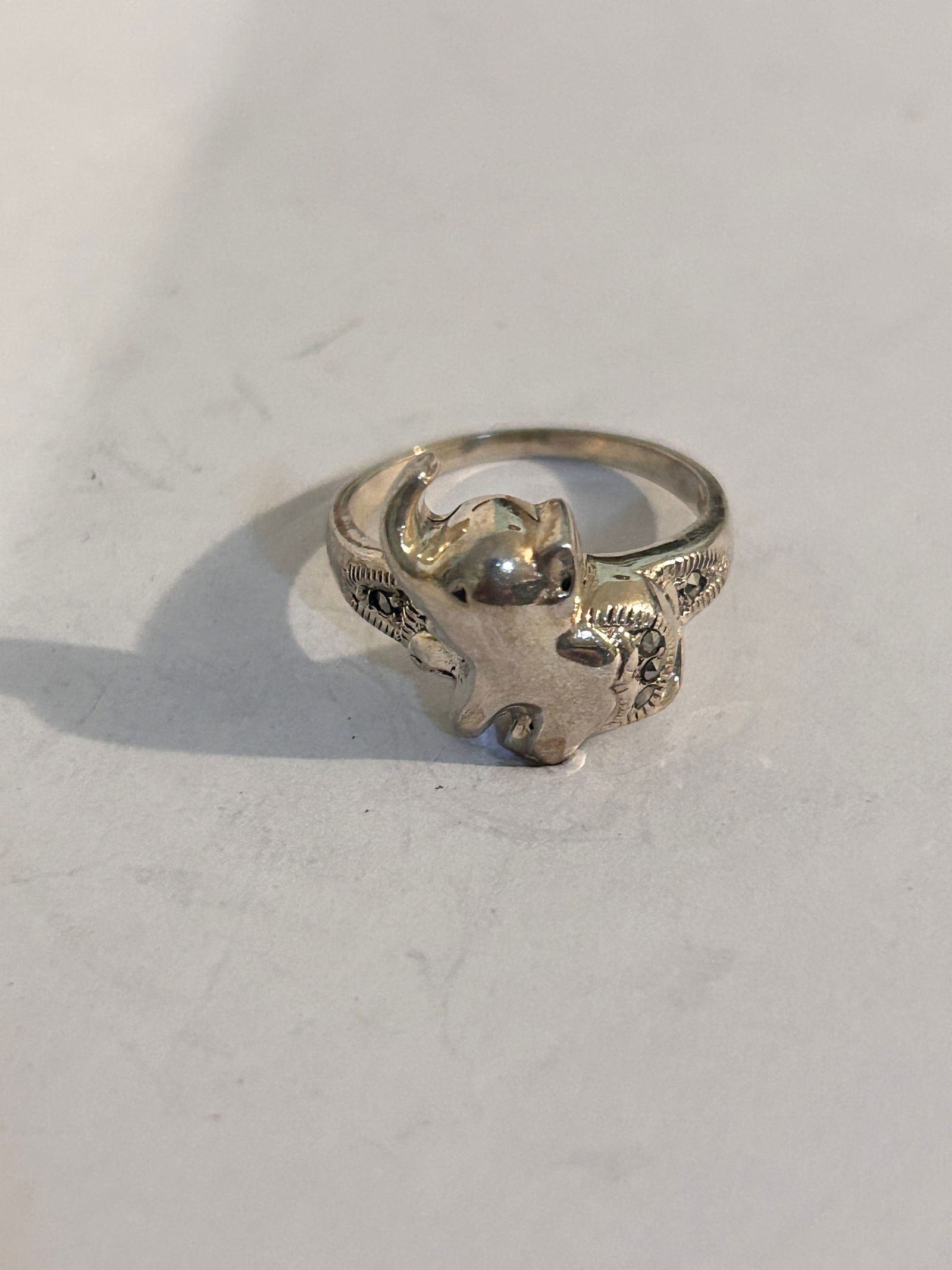Vintage Sterling Silver Marcasite Elephant Ring Sz 8: Vintage Sterling Silver Marcasite Elephant Ring Sz 8 Please view all photos as they are part of the description and condition of this Item, Feel free to contact me with questions or picture requests!