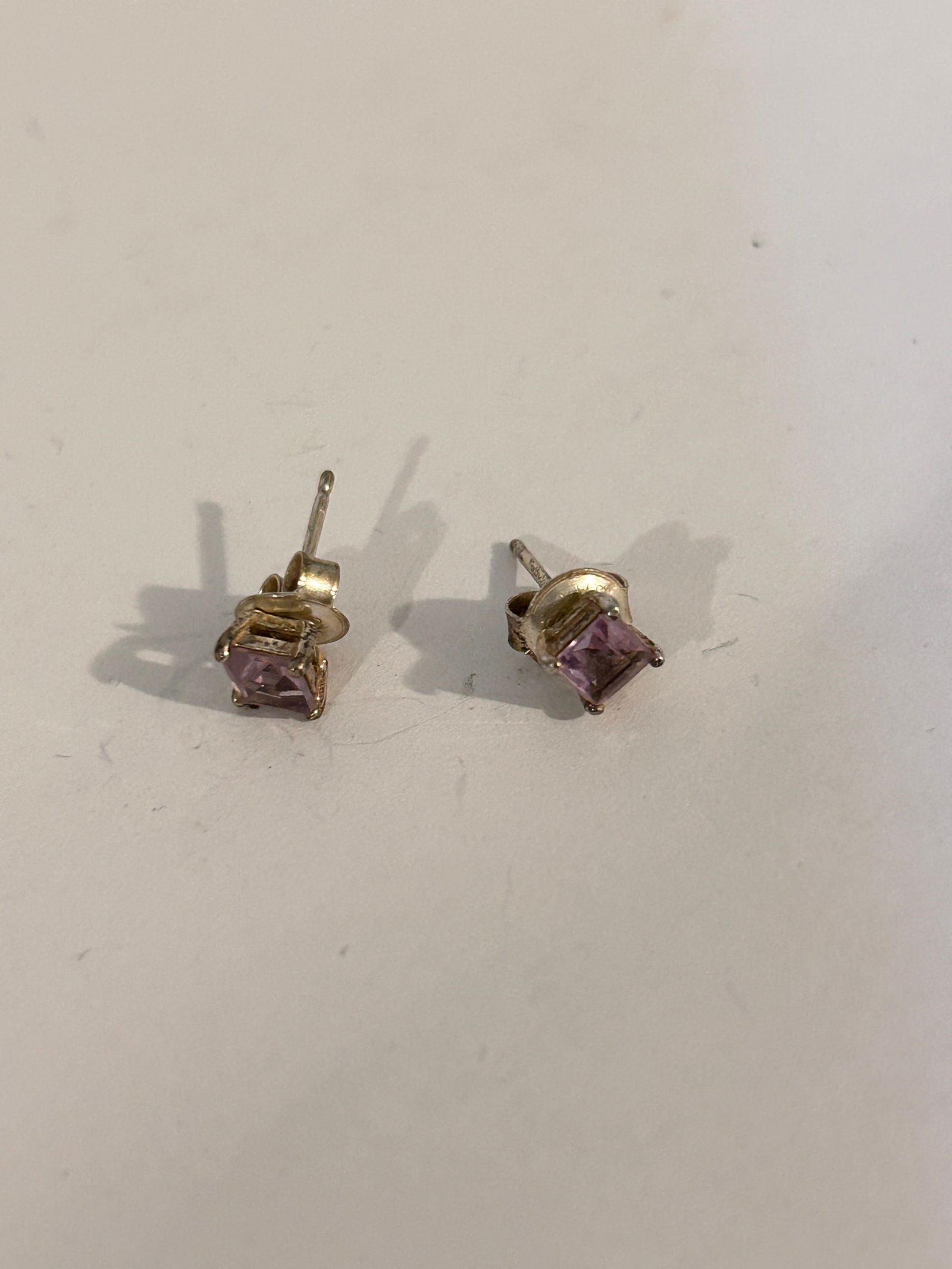 Vintage Sterling Silver gem stone post Earrings: Vintage Sterling Silver gem stone post Earrings Please view all photos as they are part of the description and condition of this Item, Feel free to contact me with questions or picture requests! Used