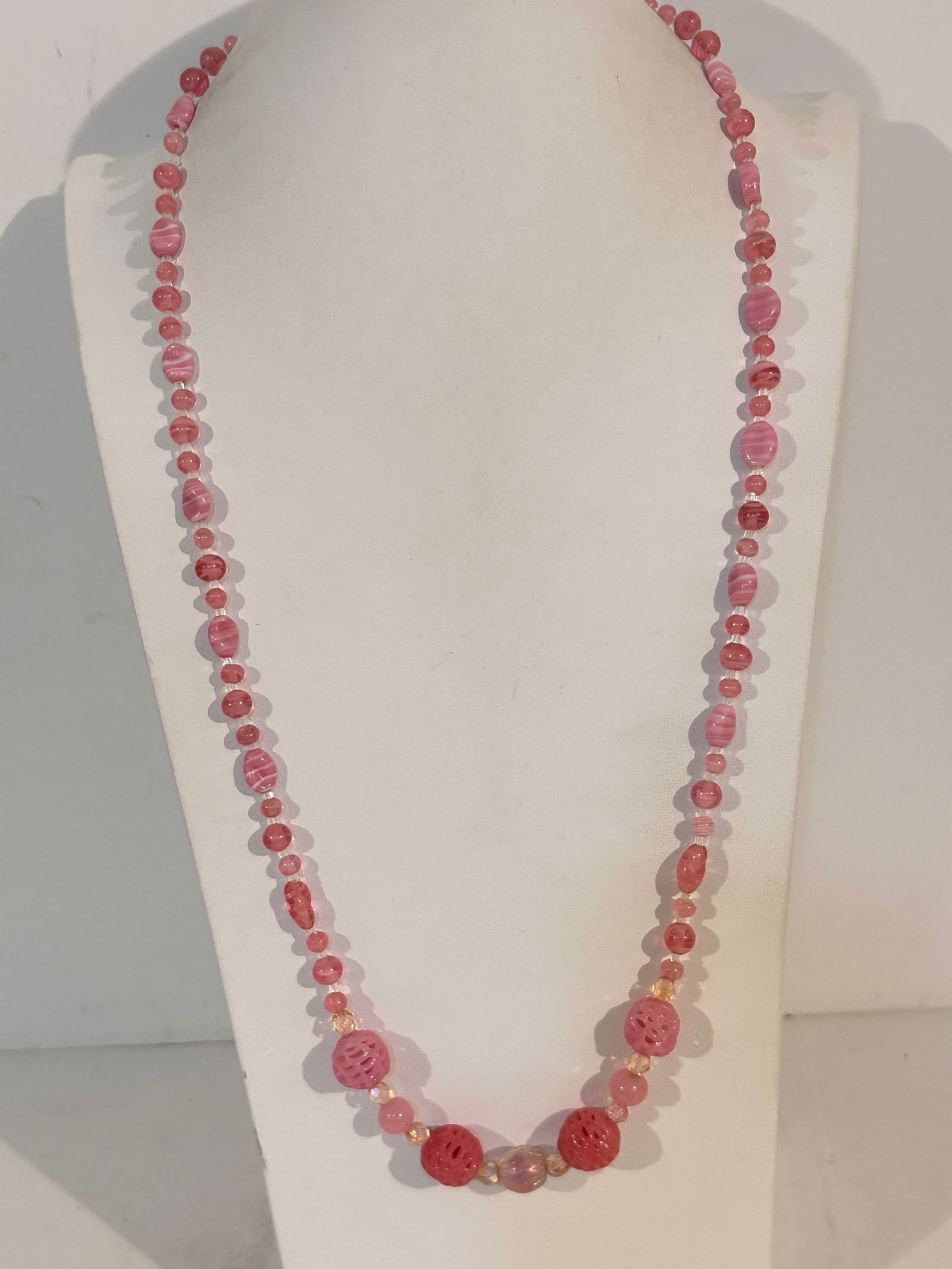 Vintage Japan pink glass bead Necklace Sz 31" (1 of 5)