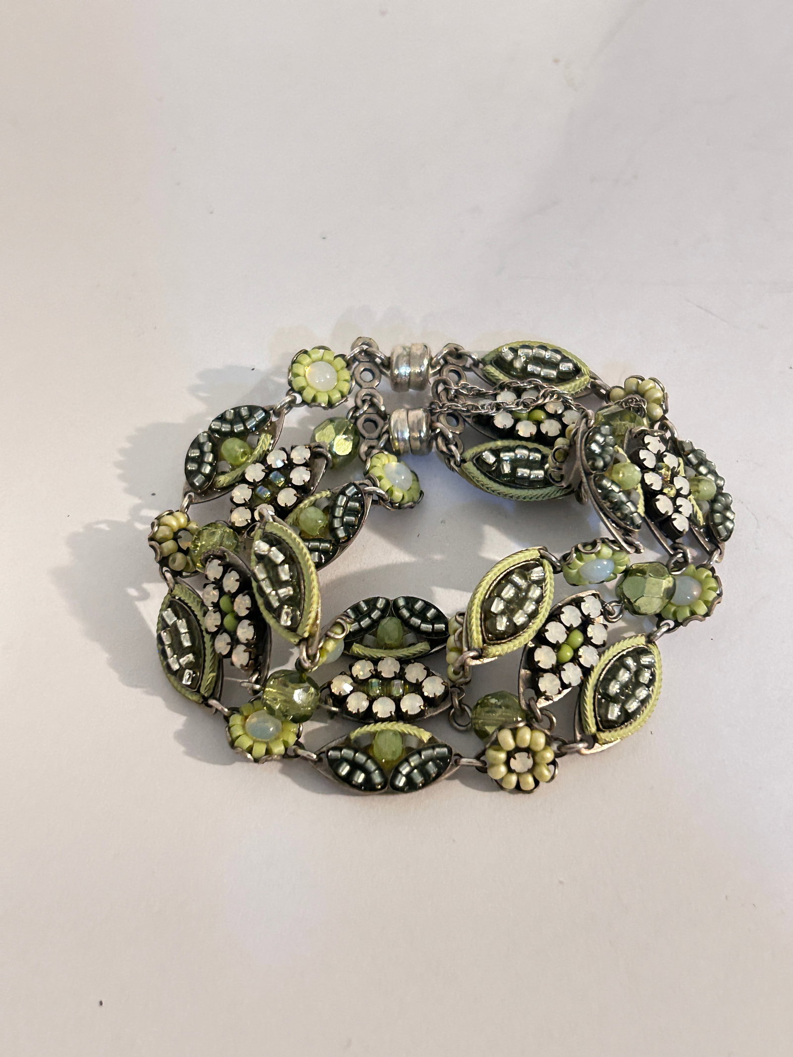 Ayala Bar Signed Silver Tone Crystal & Other Glass Floral Beads Bracelet 7 (1 of 4)