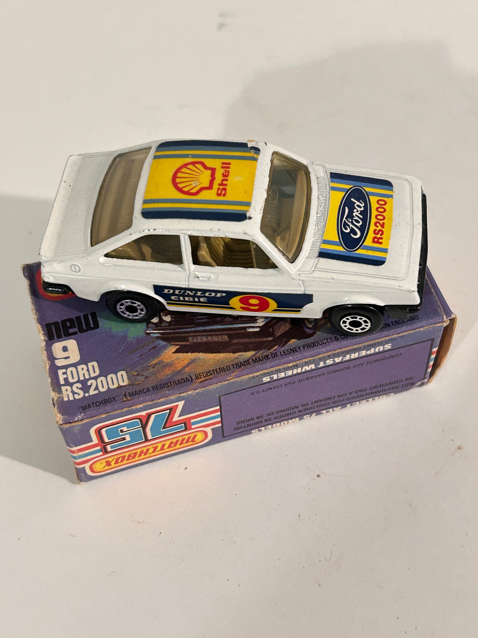 Vintage Matchbox #9 Ford RS.2000: Vintage Matchbox #9 Ford RS.2000 Please view all photos as they are part of the description and condition of this Item, Feel free to contact me with questions or picture requests! Used Item AS IS