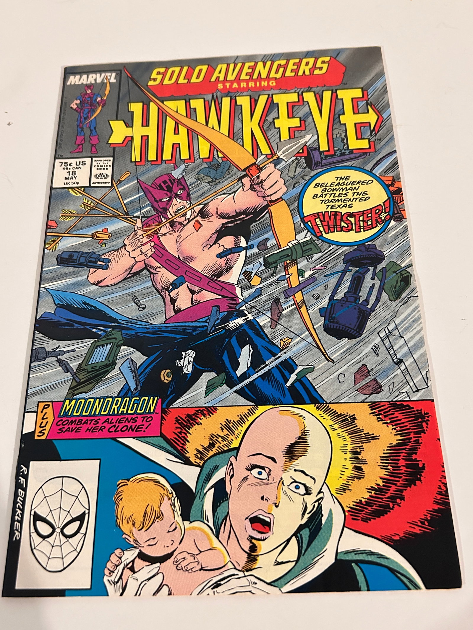 Vintage Comic Book Solo Avengers Featuring Hawkeye # 18 (1 of 2)