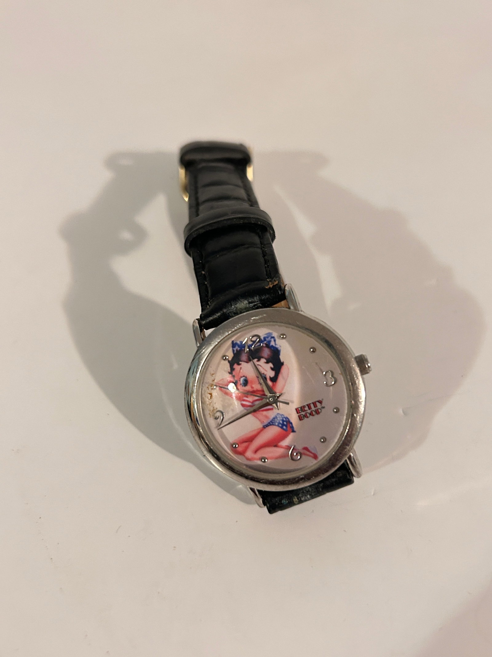 Vintage Betty Boop working Watch: Vintage Betty Boop working Watch Please view all photos as they are part of the description and condition of this Item, Feel free to contact me with questions or picture requests! Used Item AS IS