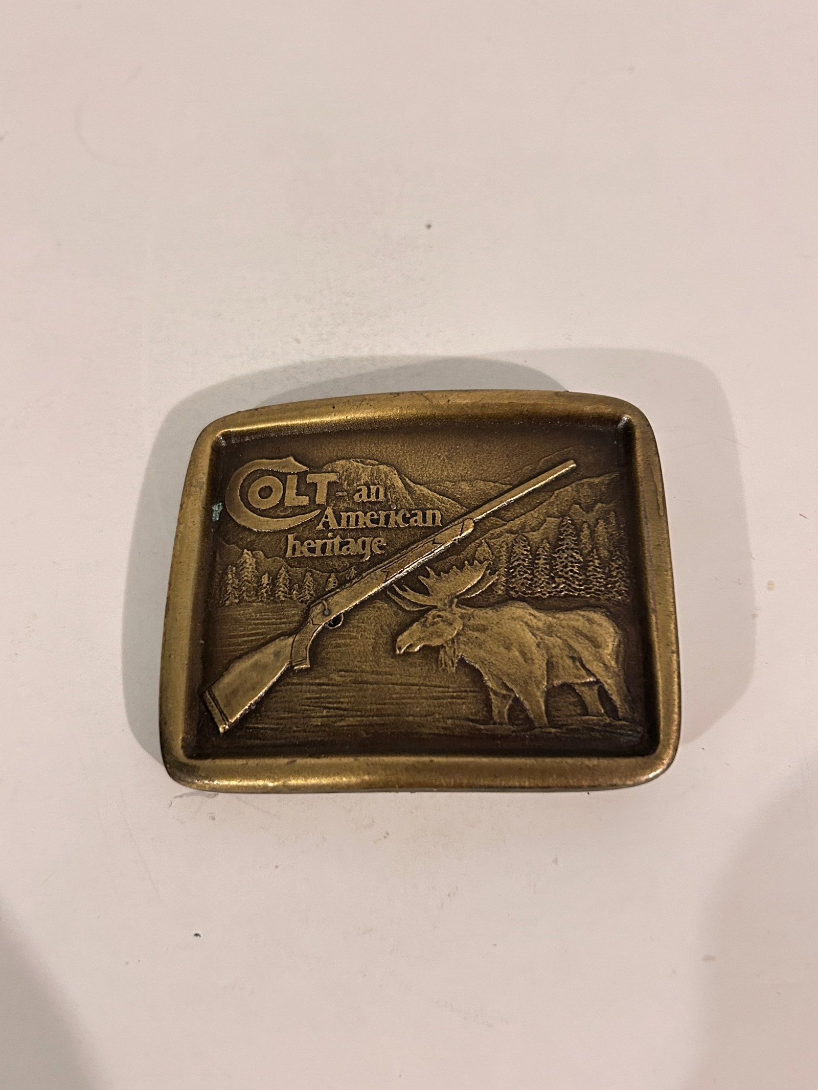 Vintage Colt Belt Buckle broken pin: Vintage Colt Belt Buckle broken pin Please view all photos as they are part of the description and condition of this Item, Feel free to contact me with questions or picture requests! Used Item AS IS