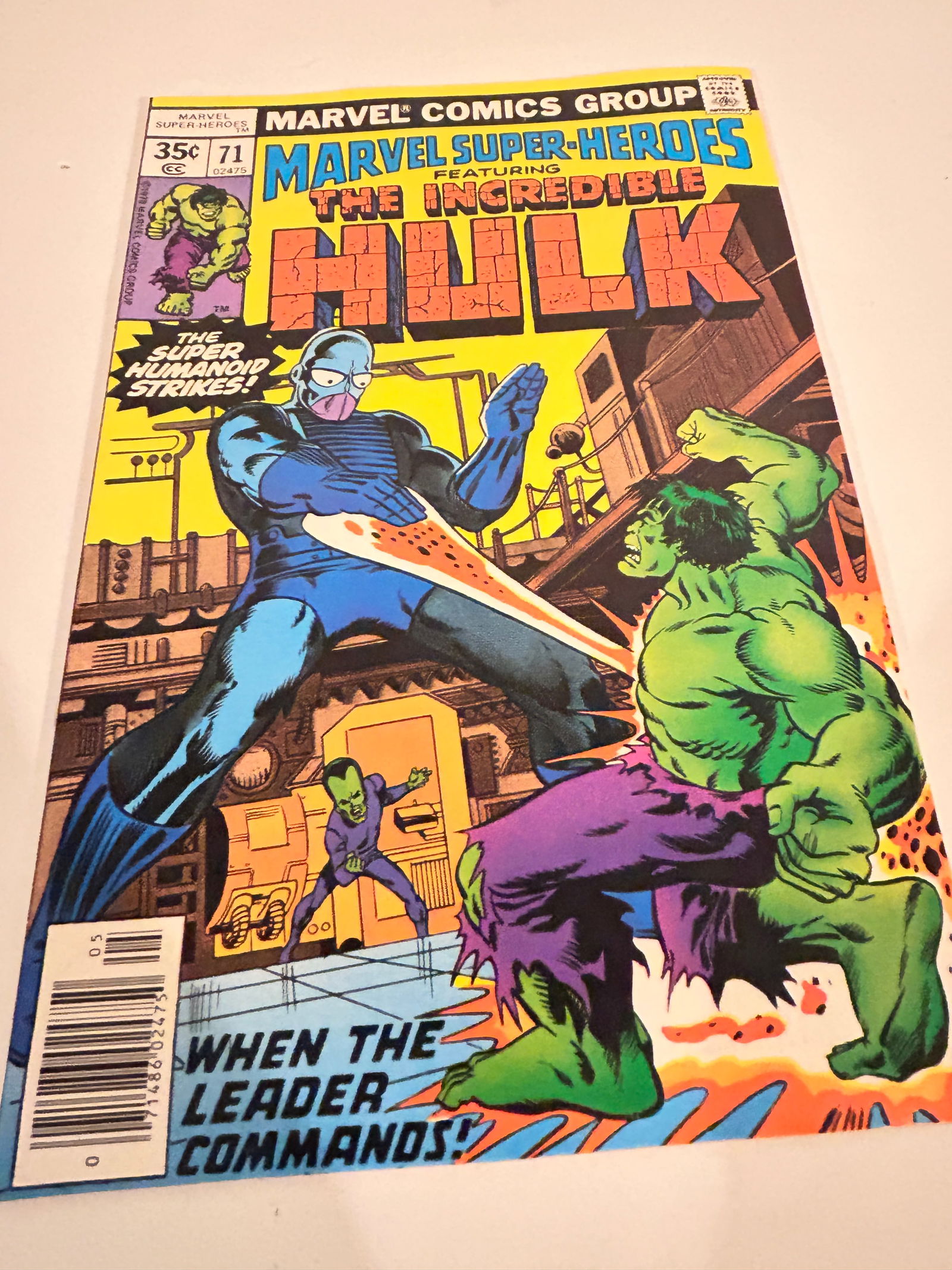 Vintage Comic Book Marvel Super Heroes Hulk # 26 (1 of 2)