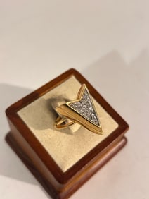 Vintage Gold tone Rhinestone Ring Sz