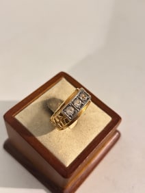 Vintage Rhinestone Gold tone Ring Sz 10