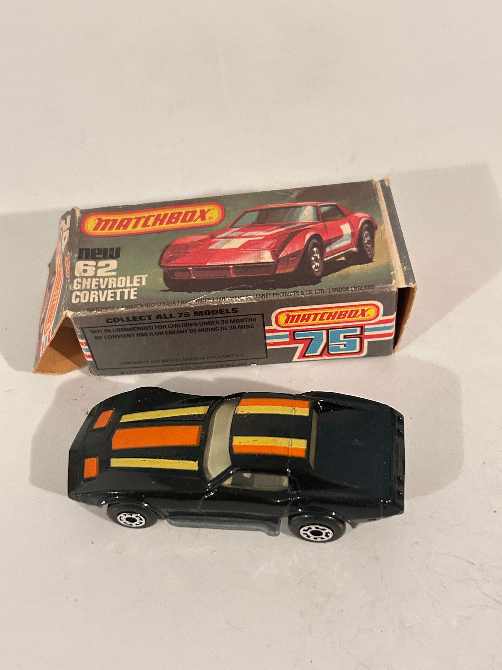 Vintage Matchbox Car 62 Chevrolet Corvette: Vintage Matchbox Car 62 Chevrolet Corvette Please view all photos as they are part of the description and condition of this Item, Feel free to contact me with questions or picture requests! Used Item