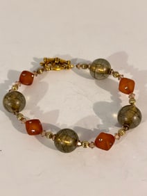 Vintage bead gold tone Bracelet Sz 8"