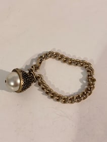 Vintage Gold tone pendant Bracelet Sz 7"