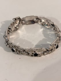 Vintage rhinestone Bracelet Sz 7"