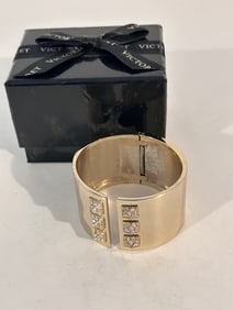 Vintage Victoria Secret gold tone hinged Bracelet Sz 8"