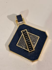 Vintage large Gold tone Pendant