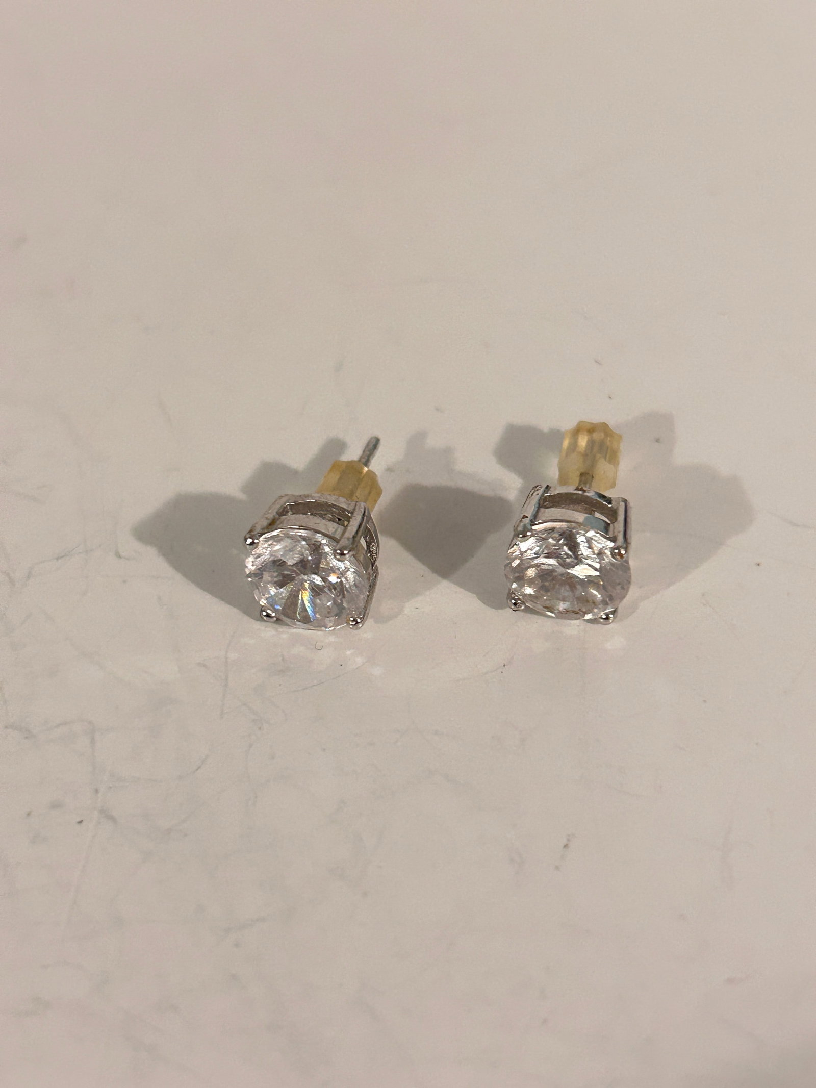 Vintage Sterling Silver Tourmaline post Earrings: Vintage Sterling Silver Tourmaline post Earrings Please view all photos as they are part of the description and condition of this Item, Feel free to contact me with questions or picture requests! Used