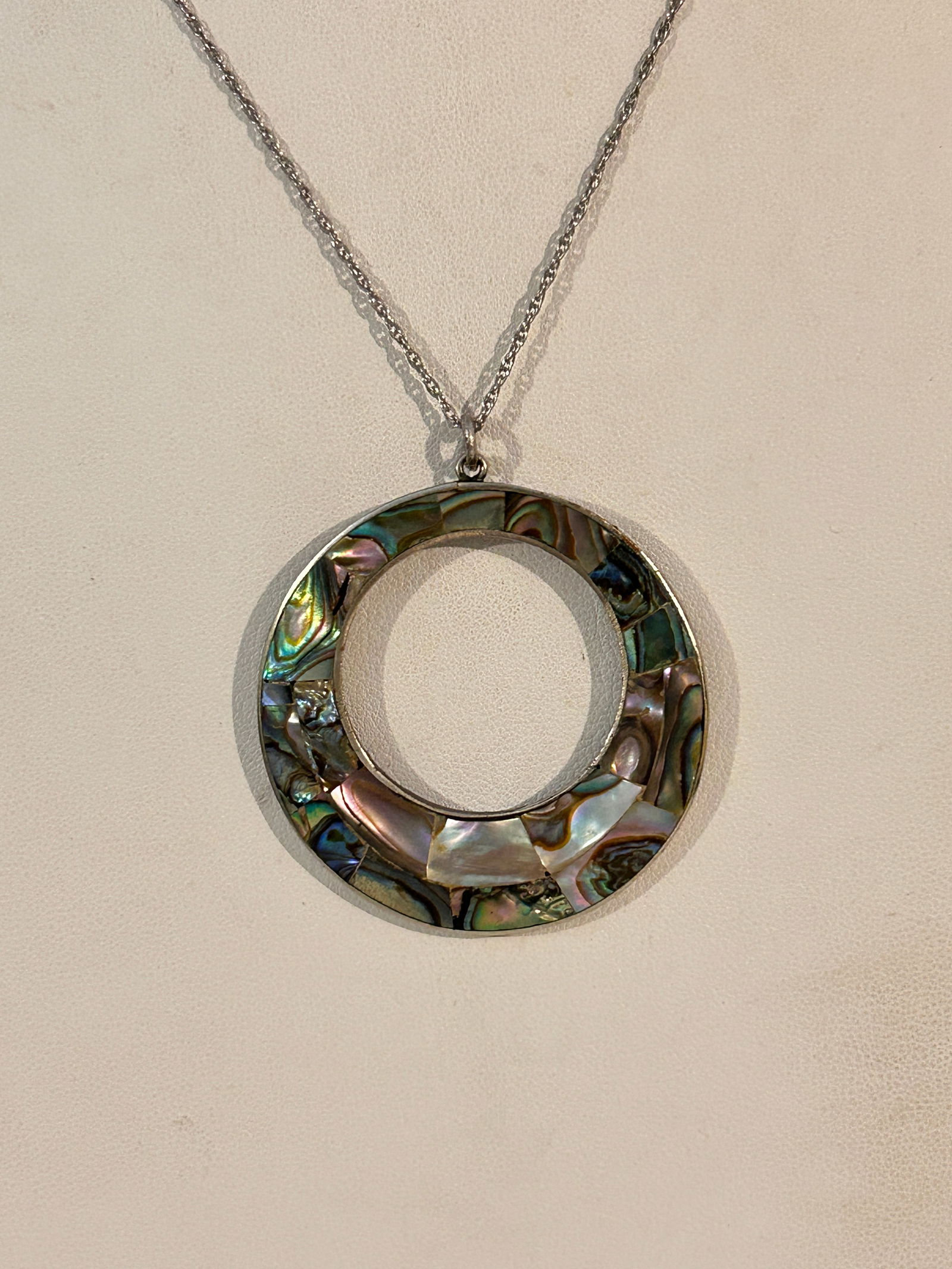 Vintage Sterling Silver Abalone Shell pendant Necklace 18" (1 of 5)