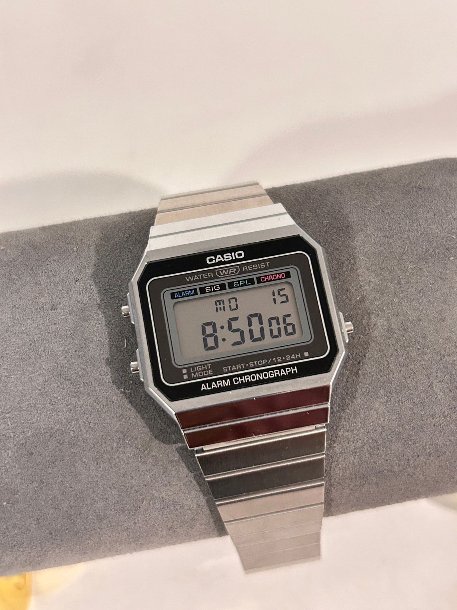 Vintage Casio Digital Watch Men Silver Tone 3472 working (1 of 5)