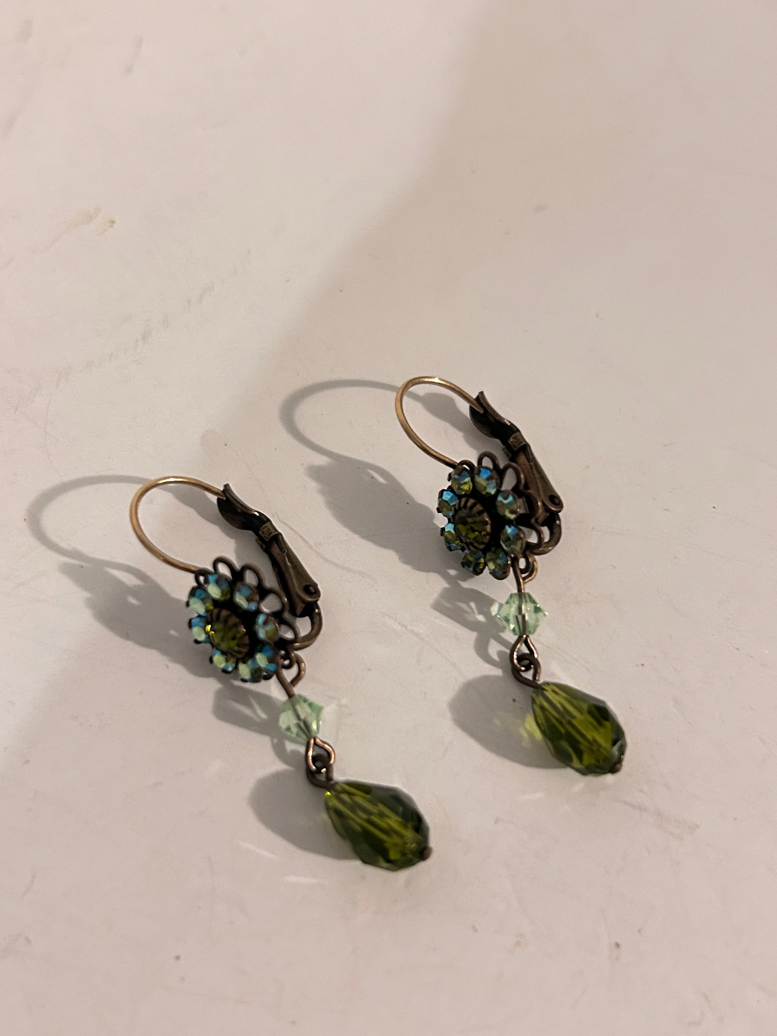 Vintage Liz Palacios Swarovski Crystal Turquoise Earrings: Vintage Liz Palacios Swarovski Crystal Turquoise Earrings Please view all photos as they are part of the description and condition of this Item, Feel free to contact me with questions or picture reque