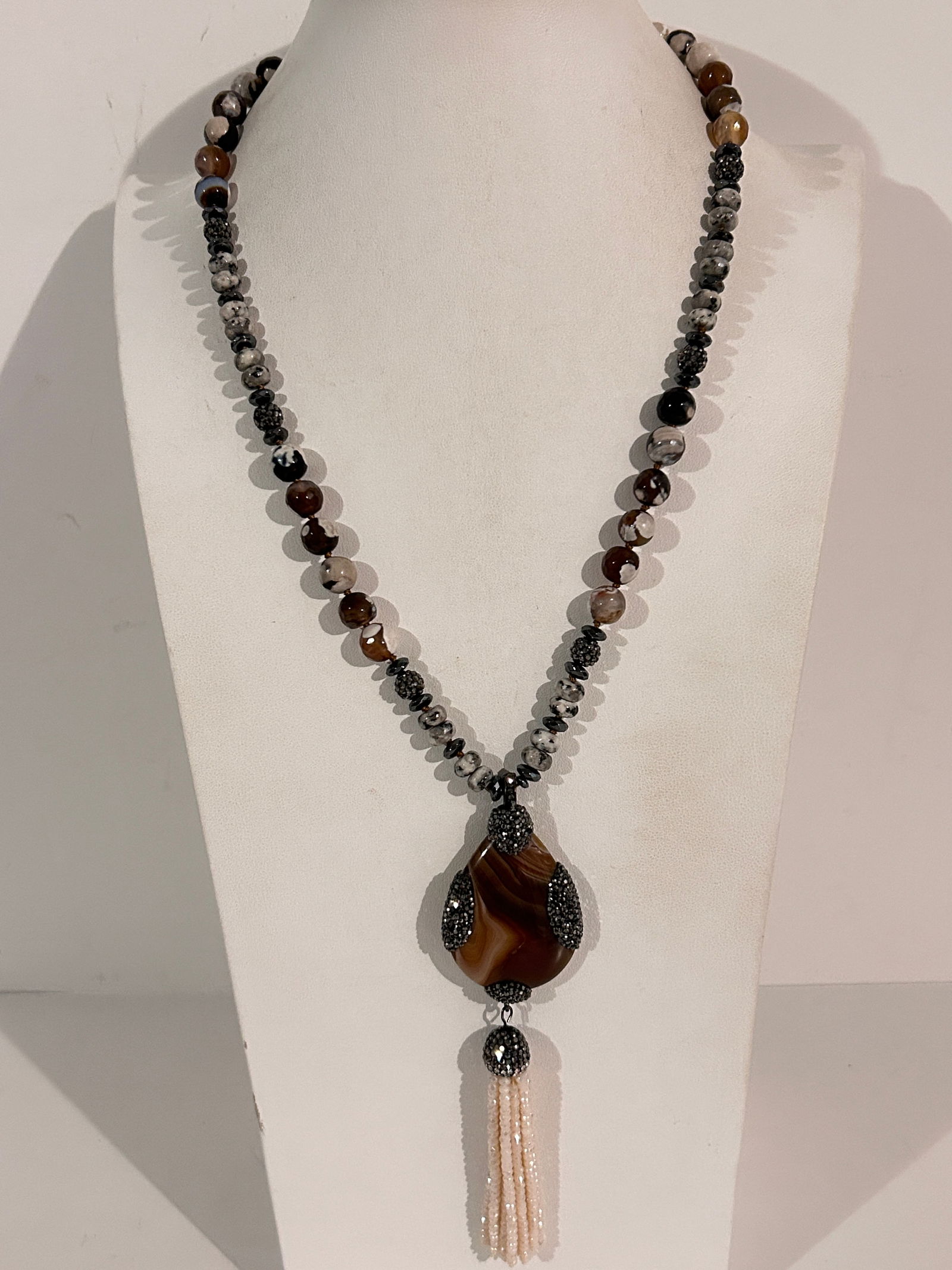 Vintage Gem Stone tested bead pendant tassel Necklace Sz 24" (1 of 5)