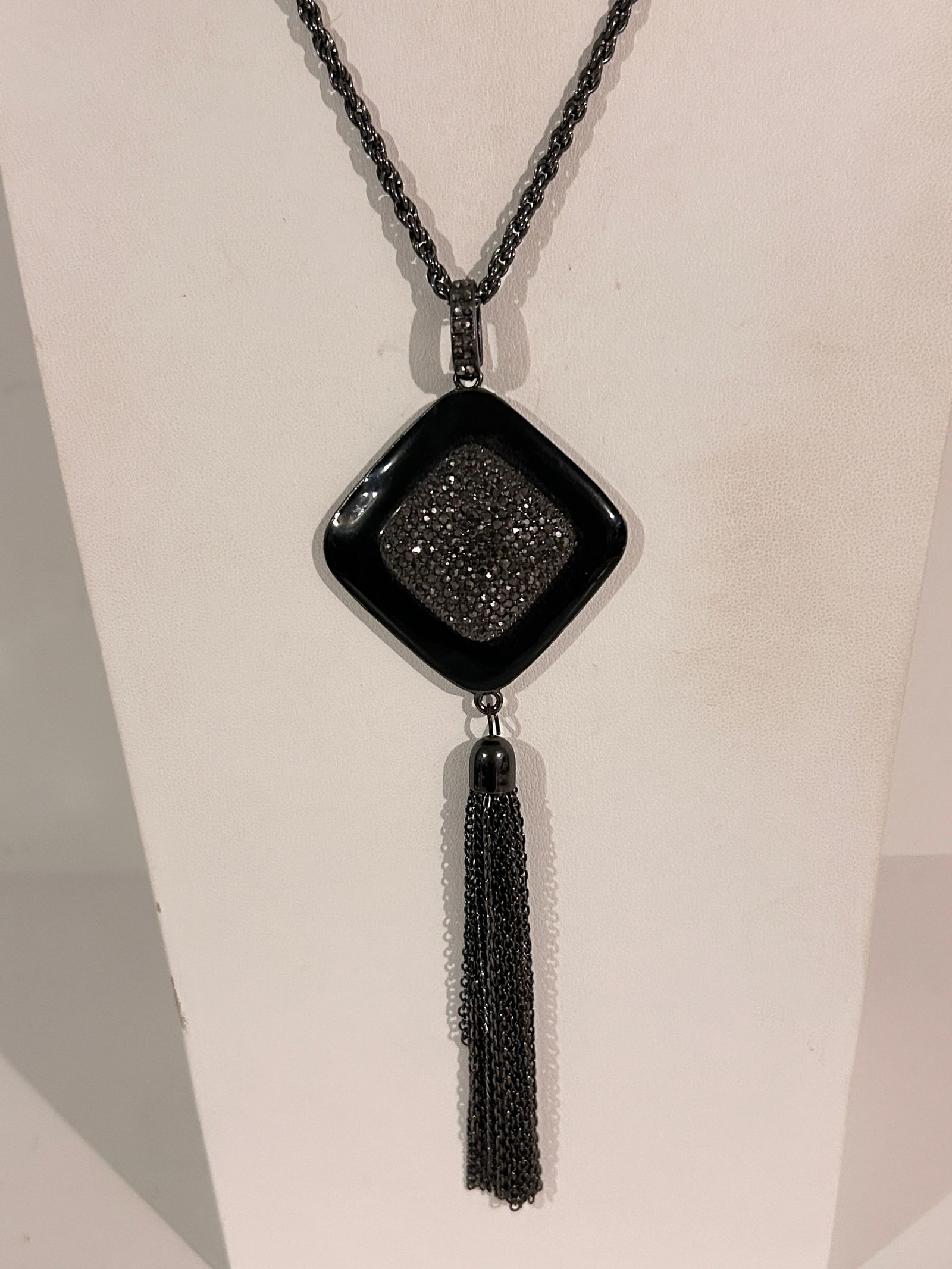 Vintage Cara N.Y tassel pendant marcasite Necklace Sz 22": Vintage Cara N.Y tassel pendant marcasite Necklace Sz 22" Please view all photos as they are part of the description and condition of this Item, Feel free to contact me with questions or picture reque