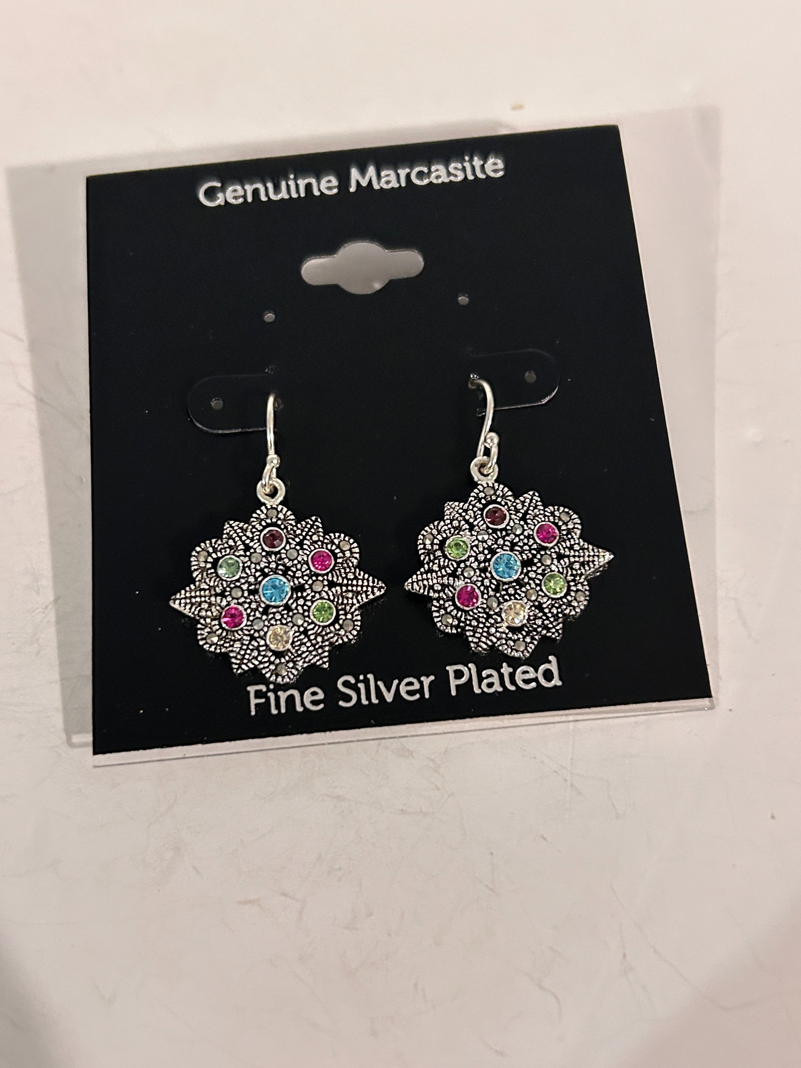 Vintage Genuine Marcasite Earrings: Vintage Genuine Marcasite Earrings Please view all photos as they are part of the description and condition of this Item, Feel free to contact me with questions or picture requests! Used Item AS IS