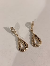 Vintage Gold tone Earrings 1 back
