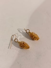 Vintage Gold tone acorn Earrings