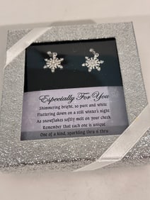 Vintage snow flake Earrings