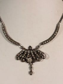 Vintage rhinestone silver tone Necklace Sz 14"