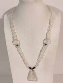 Vintage Acrylic bird pendant Necklace Sz 24"