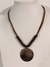 Vintage Lia Sophia Mother Of Pearl pendant Necklace Sz 18"