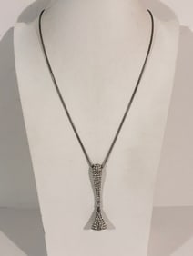Vintage Rhinestone Silver Tone pendant Necklace Sz 28"
