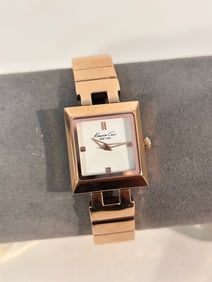 Kenneth Cole NY KC4745  Rose-Gold Petite Chic Metropolitan Collection Watch Working