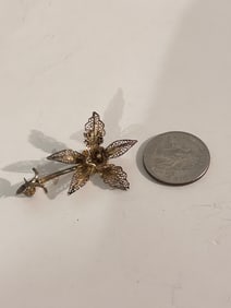 Vintage Sterling Silver filigree flower Brooch