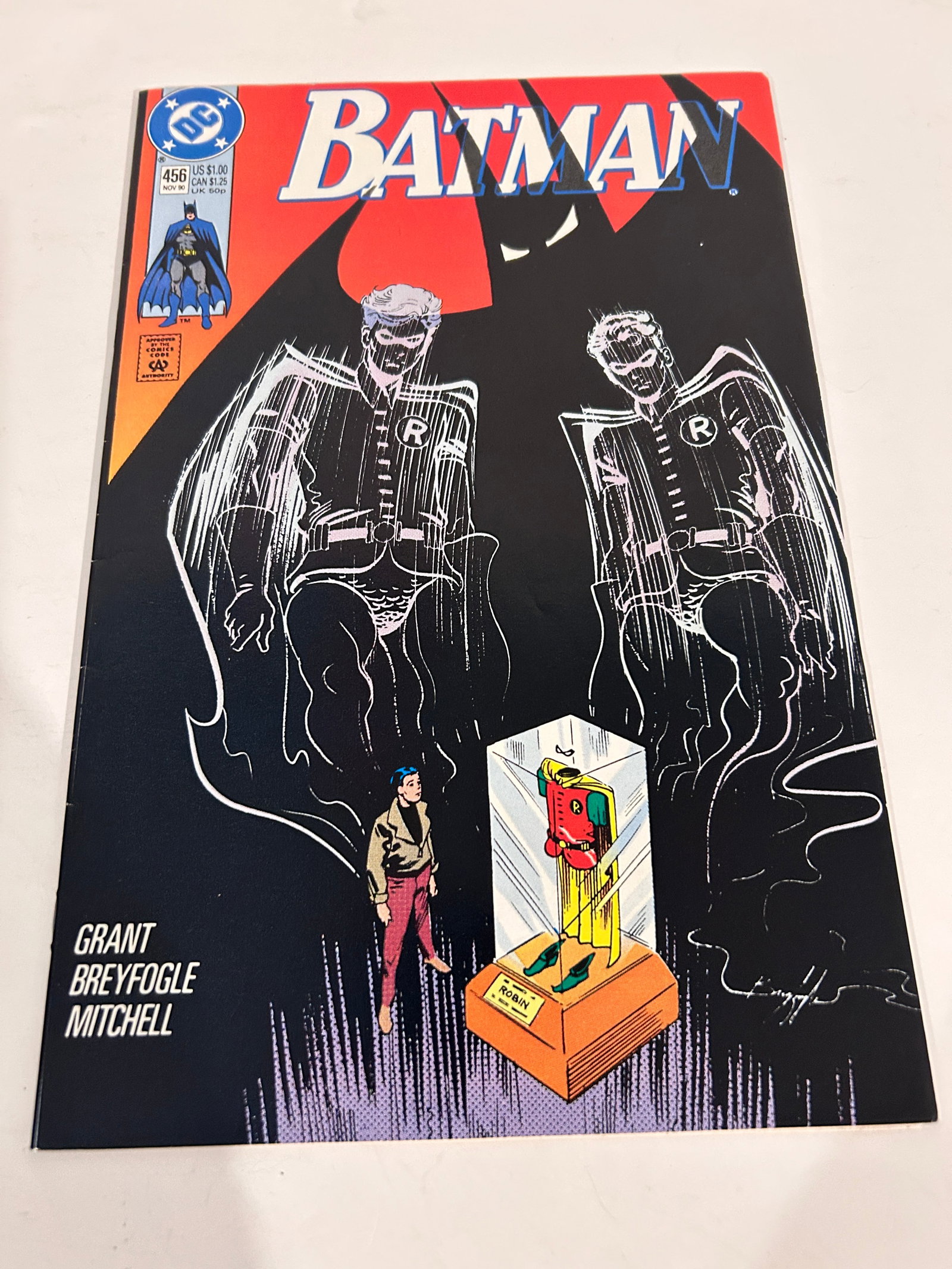 Vintage Comic Book Batman # 456: Vintage Comic Book Batman # 456 Please view all photos as they are part of the description and condition of this Item, Feel free to contact me with questions or picture requests! Used Item AS IS