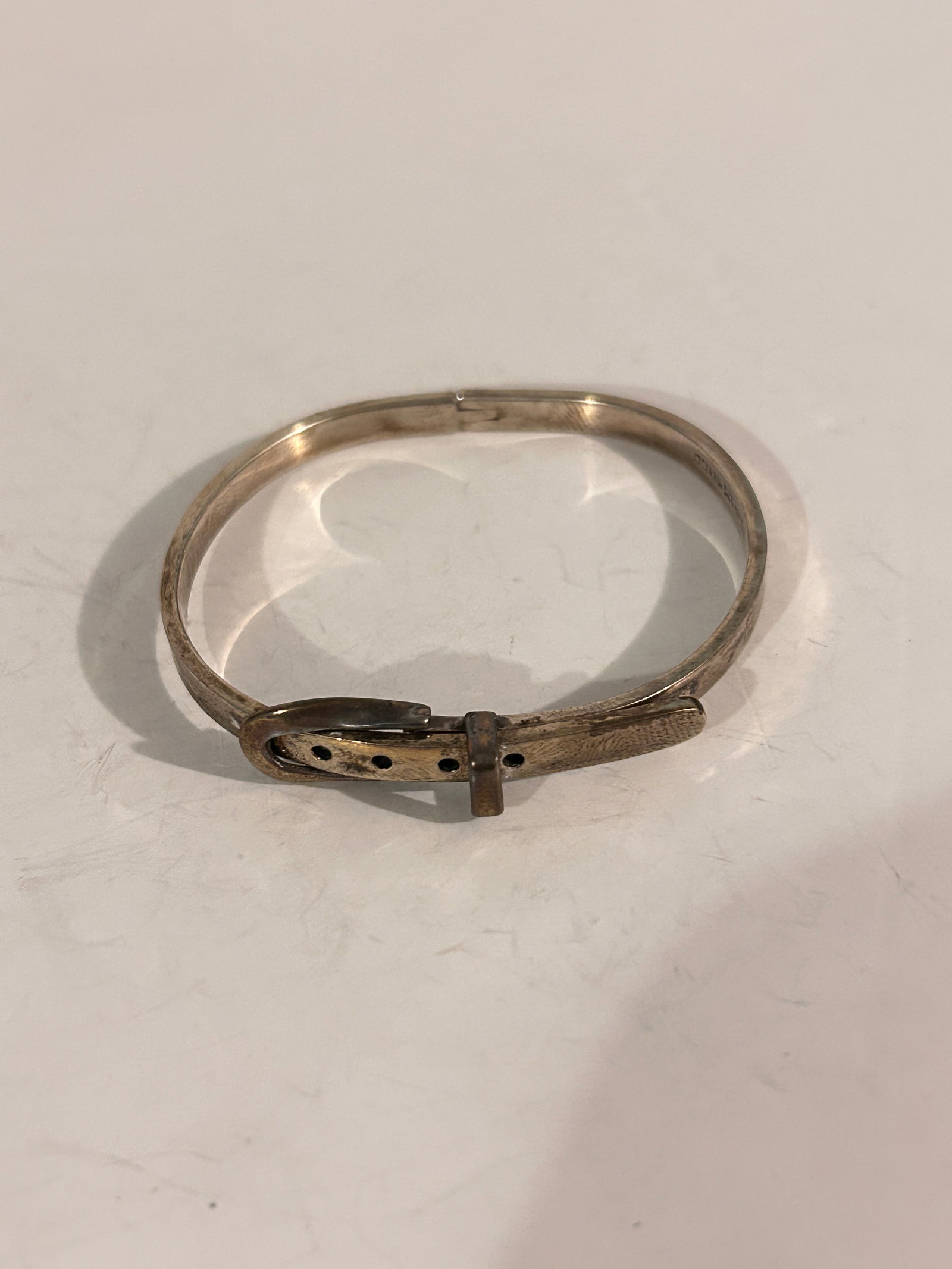 Vintage Sterling Silver bangle TD-14 Bracelet: Vintage Sterling Silver bangle TD-14 Bracelet Please view all photos as they are part of the description and condition of this Item, Feel free to contact me with questions or picture requests! Used It