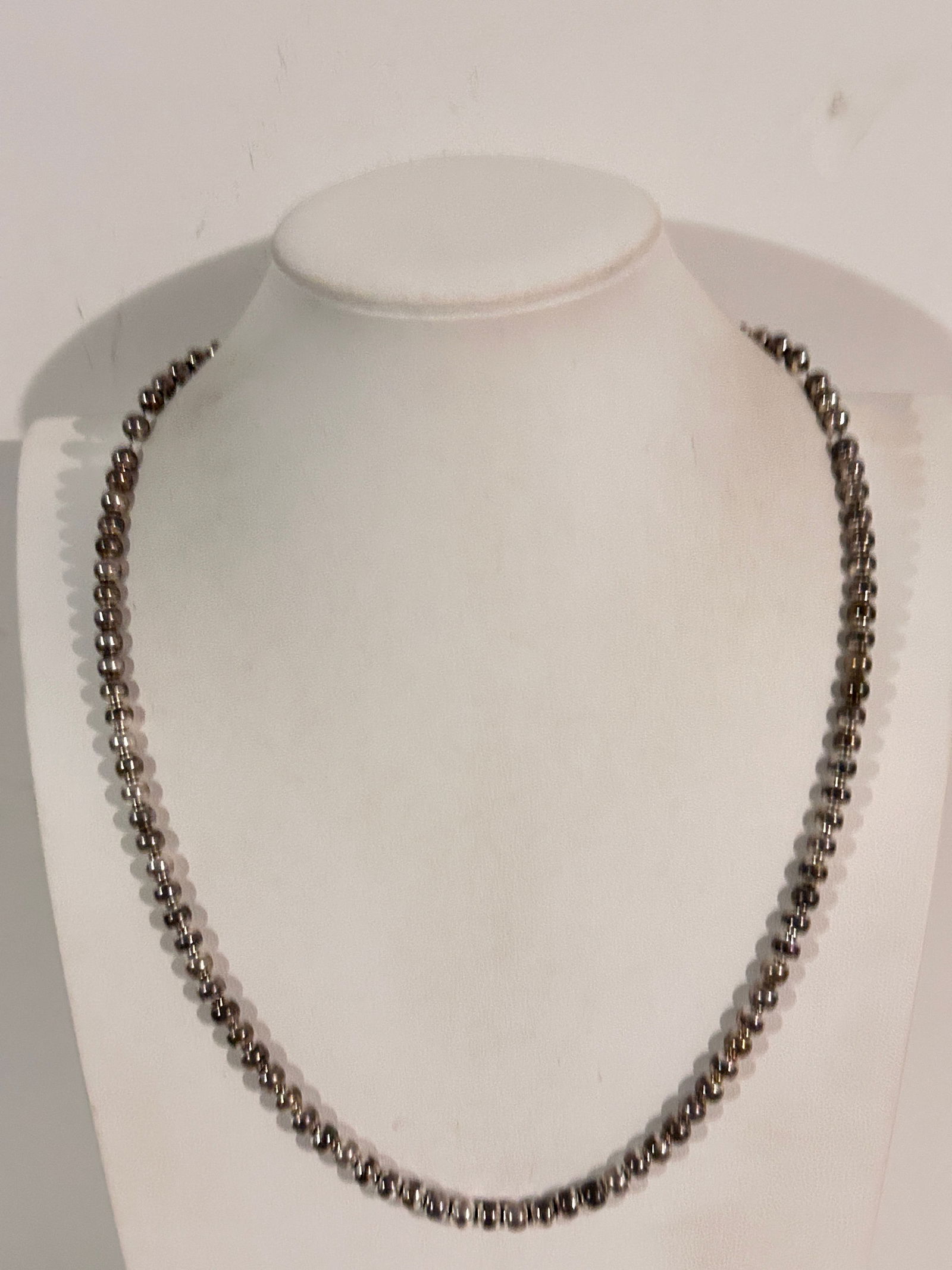 Vintage Silver Tone Napier bead Necklace Sz 23": Vintage Silver Tone Napier bead Necklace Sz 23" Please view all photos as they are part of the description and condition of this Item, Feel free to contact me with questions or picture requests! Used