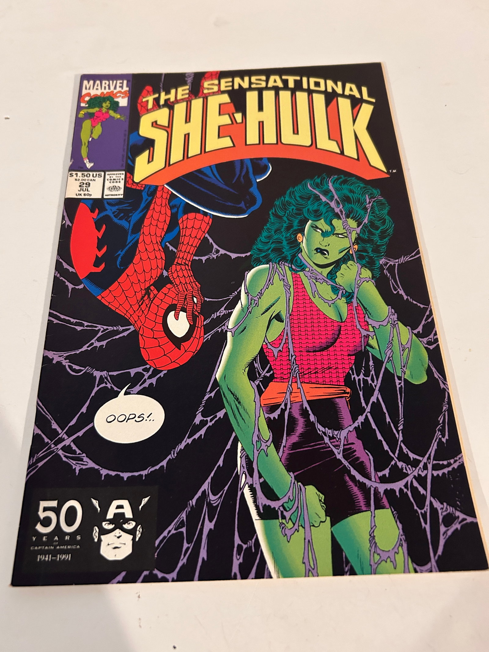Vintage Comic Book Sensational She Hulk # 29: Vintage Comic Book Sensational She Hulk # 29 Please view all photos as they are part of the description and condition of this Item, Feel free to contact me with questions or picture requests! Used Ite