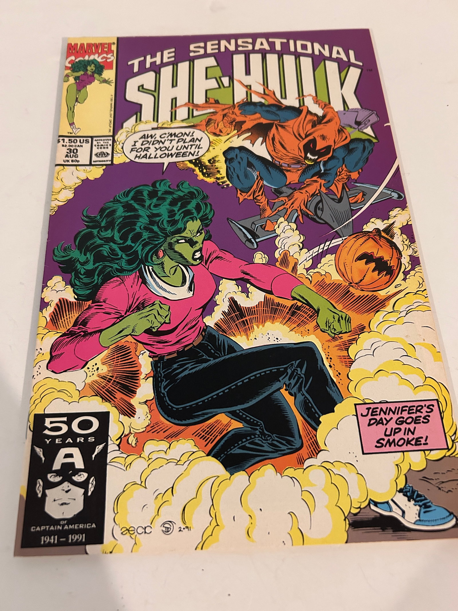 Vintage Comic Book Sensational She Hulk # 30: Vintage Comic Book Sensational She Hulk # 30 Please view all photos as they are part of the description and condition of this Item, Feel free to contact me with questions or picture requests! Used Ite