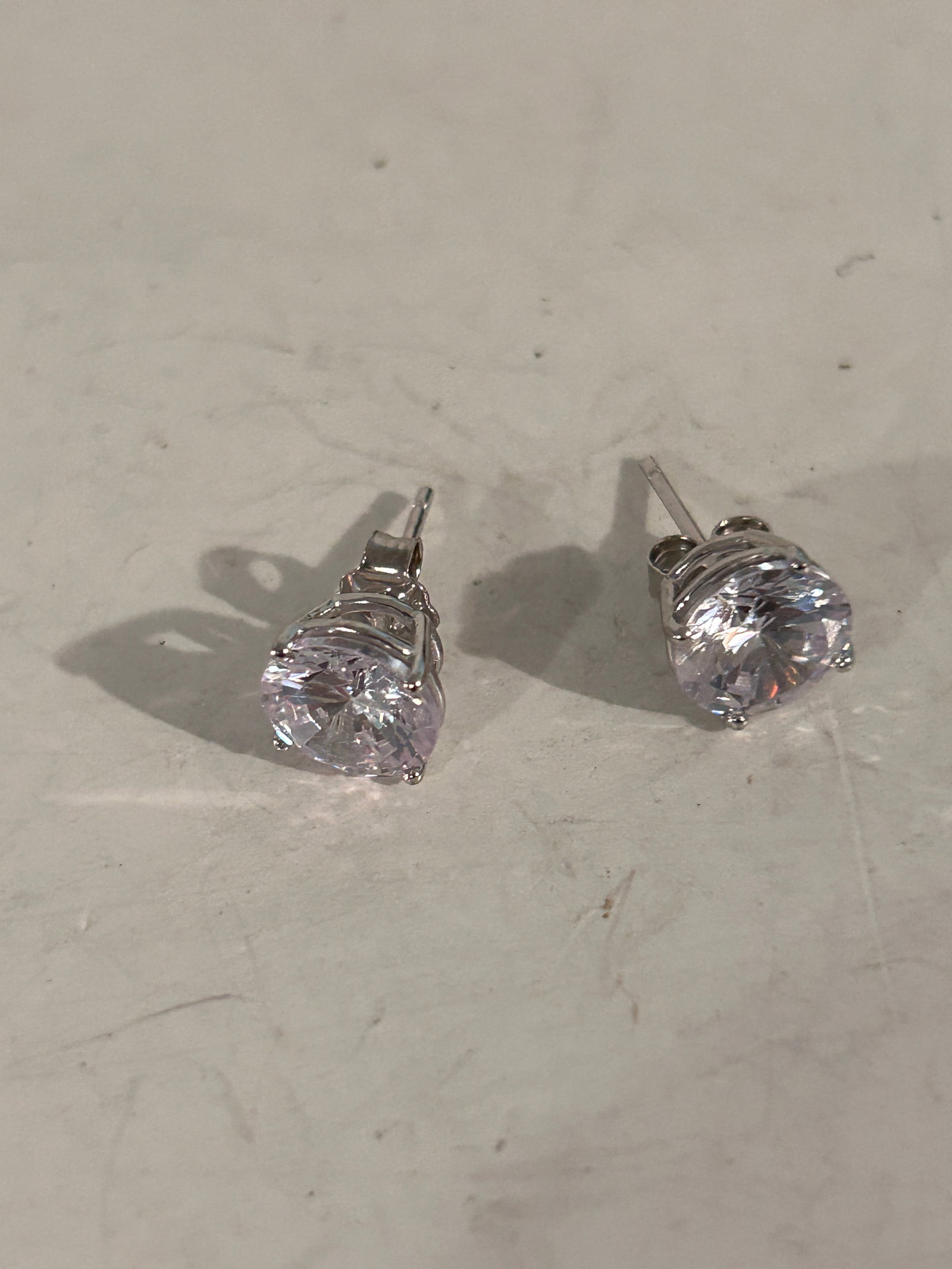 Vintage Sterling Silver post Earrings: Vintage Sterling Silver post Earrings Please view all photos as they are part of the description and condition of this Item, Feel free to contact me with questions or picture requests! Used Item AS IS