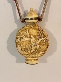 Vintage Chinese Signed hand carved Snuff Bottle Necklace Sz 2 1/2"