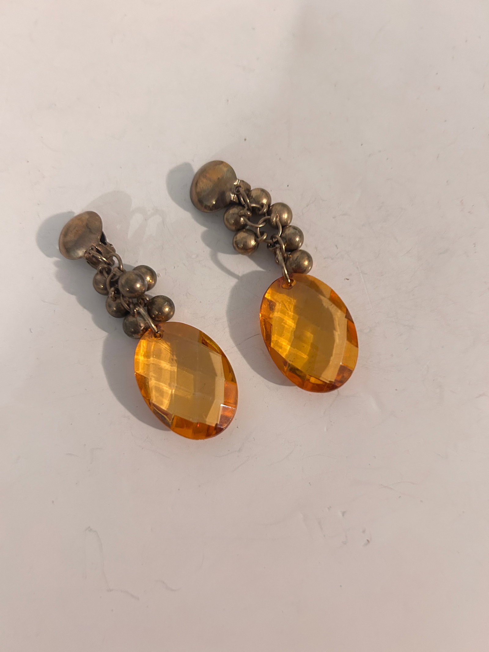 Vintage Acrylic / Rhinestone Earrings: Vintage Acrylic / Rhinestone Earrings Please view all photos as they are part of the description and condition of this Item, Feel free to contact me with questions or picture requests! Used Item AS IS