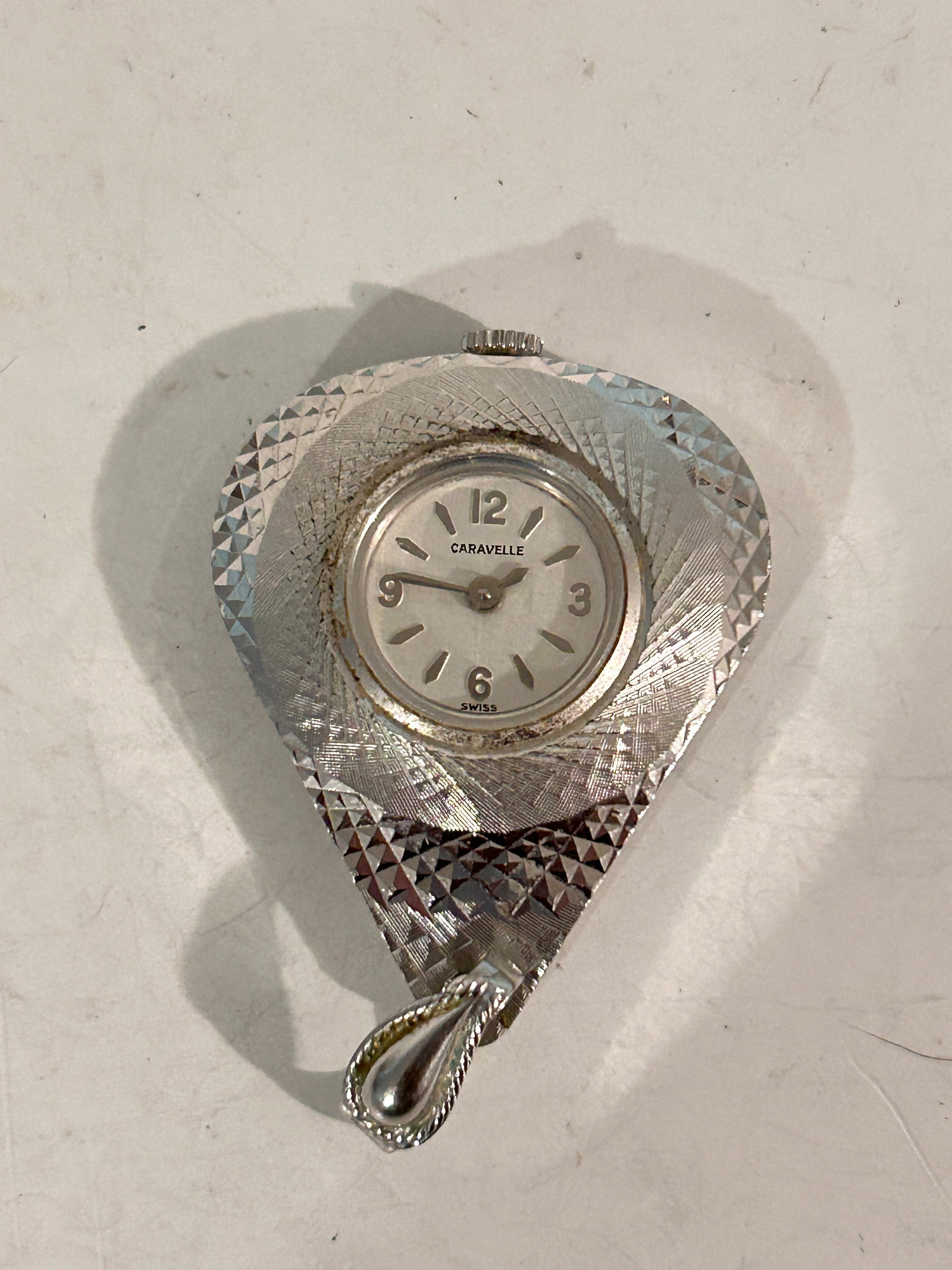 Vintage Mech Caravelle working pendant Watch: Vintage Mech Caravelle working pendant Watch Please view all photos as they are part of the description and condition of this Item, Feel free to contact me with questions or picture requests! Used Ite
