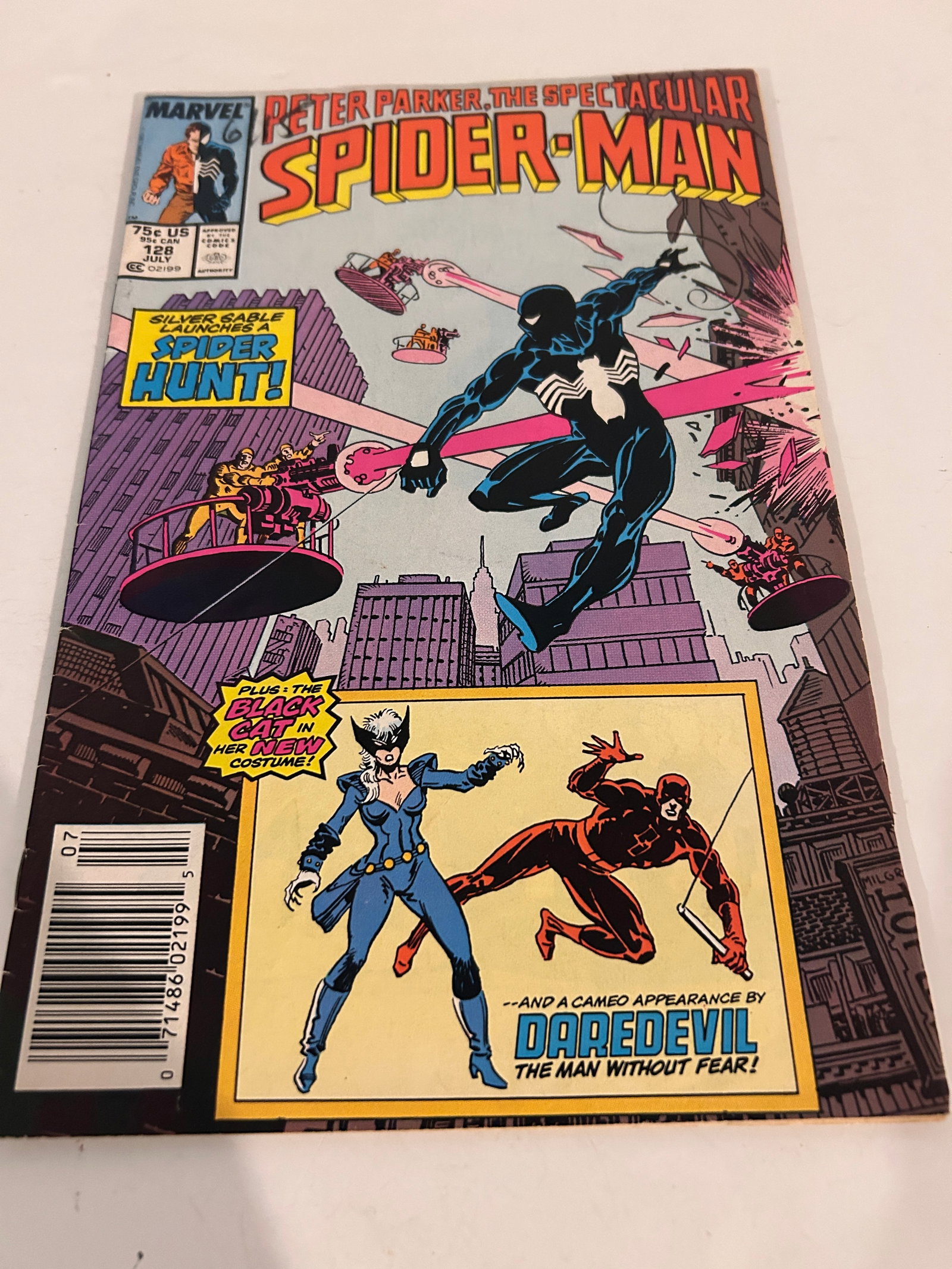 Vintage Comic Book # 128 Peter Parker the Spectacular Spider-Man: Vintage Comic Book # 128 Peter Parker the Spectacular Spider-Man Please view all photos as they are part of the description and condition of this Item, Feel free to contact me with questions or pictur