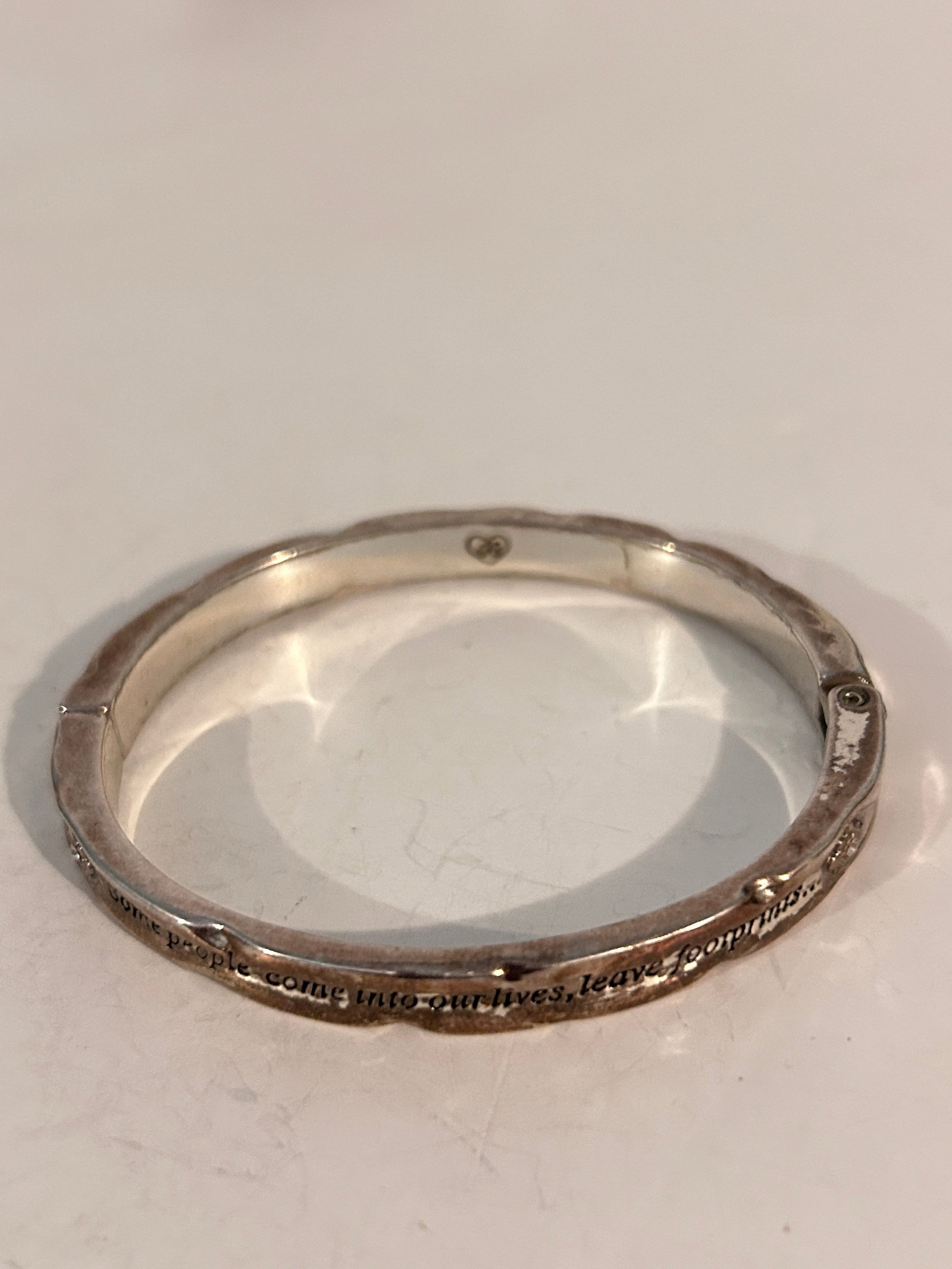 Vintage Brighton hinged footprints Bracelet Sz 7": Vintage Brighton hinged footprints Bracelet Sz 7" Please view all photos as they are part of the description and condition of this Item, Feel free to contact me with questions or picture requests! Use