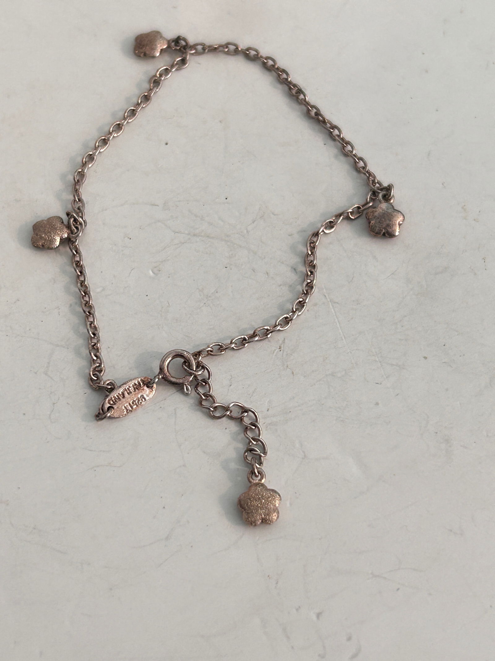 Vintage Sterling Silver Thailand Bracelet 10": Vintage Sterling Silver Thailand Bracelet 10" Please view all photos as they are part of the description and condition of this Item, Feel free to contact me with questions or picture requests! Used It