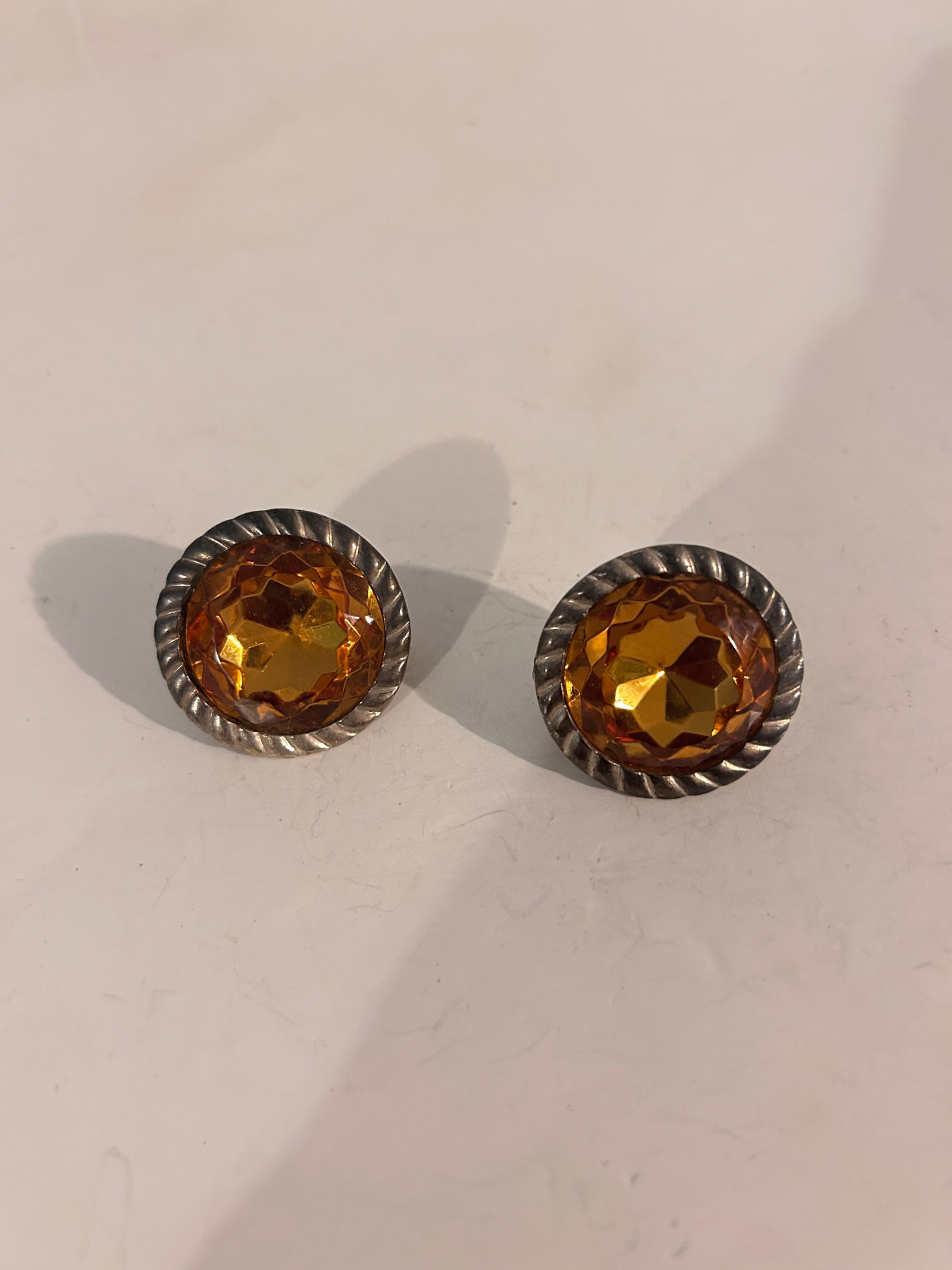 Vintage large glass post Earrings: Vintage large glass post Earrings Please view all photos as they are part of the description and condition of this Item, Feel free to contact me with questions or picture requests! Used Item AS IS