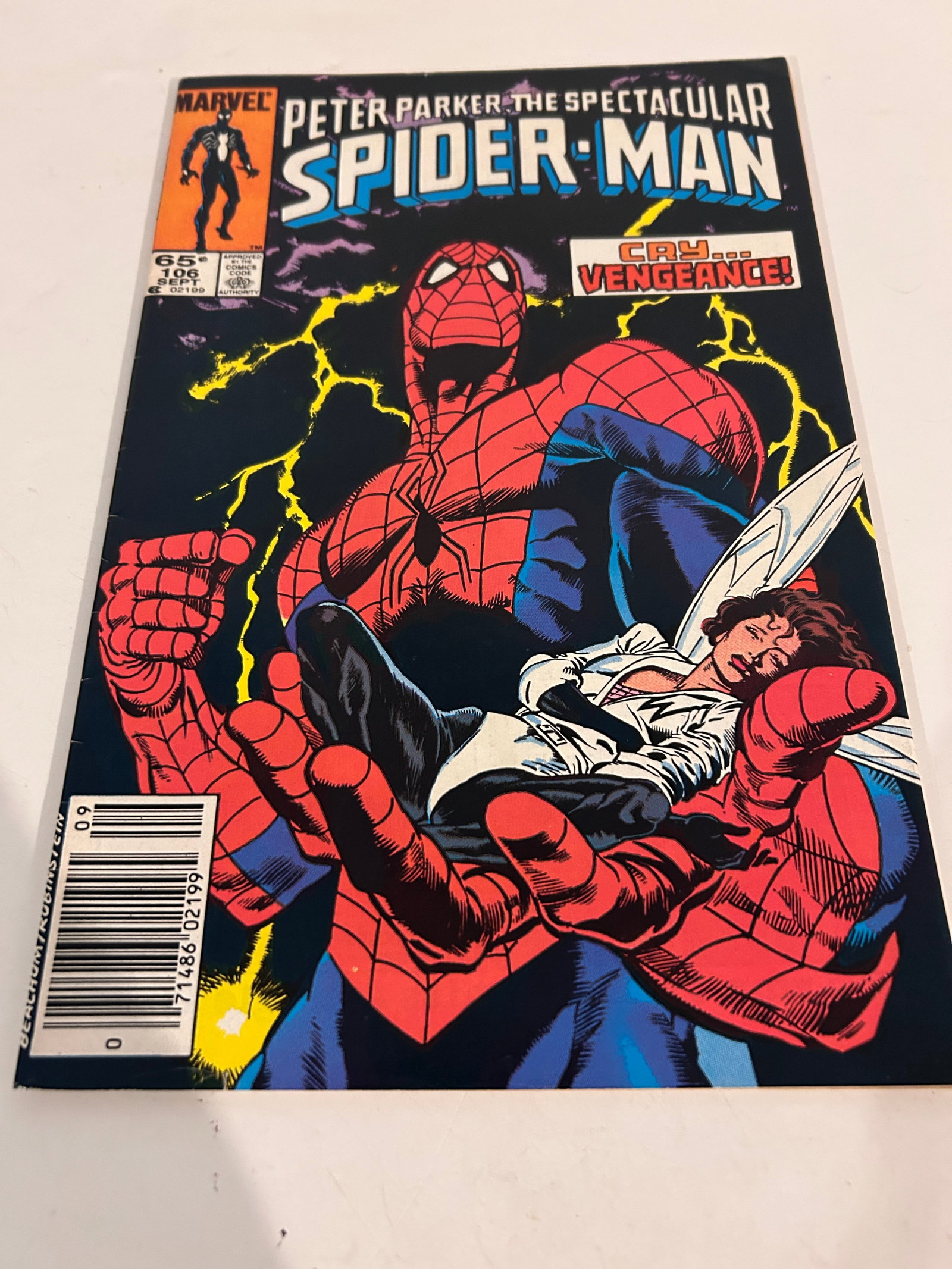 Vintage Comic Book # 106 Peter Parker the Spectacular Spider-Man: Vintage Comic Book # 106 Peter Parker the Spectacular Spider-Man Please view all photos as they are part of the description and condition of this Item, Feel free to contact me with questions or pictur