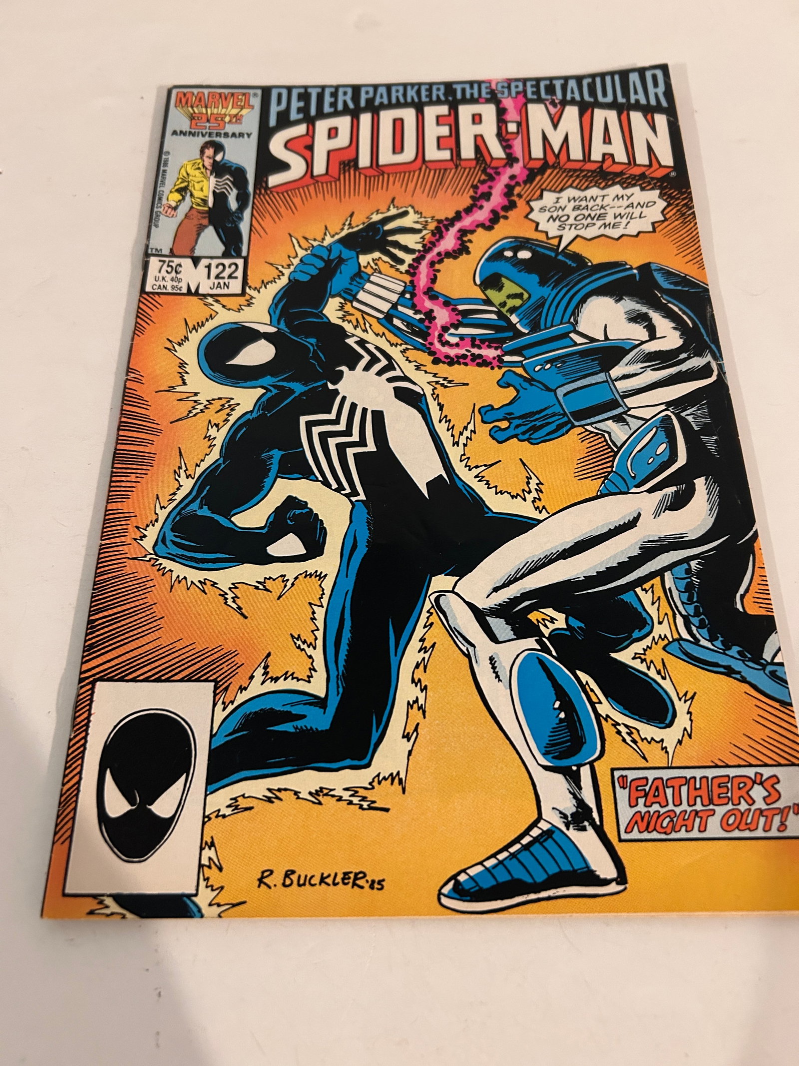 Vintage Comic Book # 122 Peter Parker the Spectacular Spider-Man: Vintage Comic Book # 122 Peter Parker the Spectacular Spider-Man Please view all photos as they are part of the description and condition of this Item, Feel free to contact me with questions or pictur