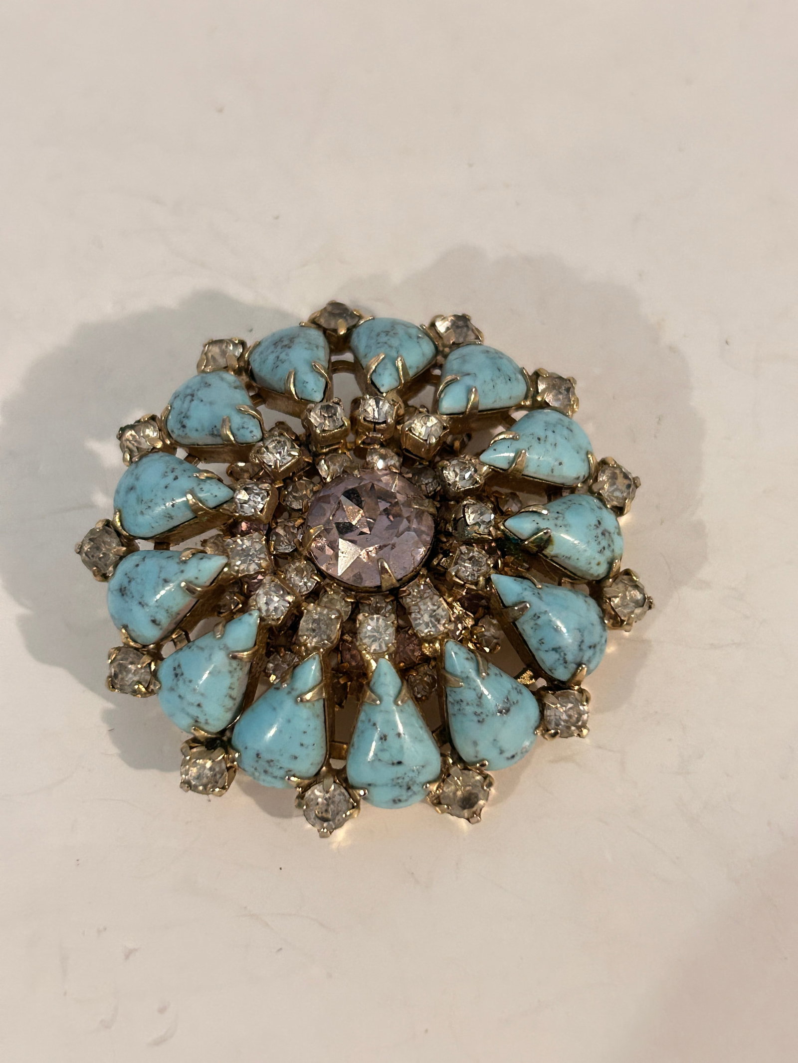 Vintage Hobe Turquoise 1960s Brooch: Vintage Hobe Turquoise 1960s Brooch Please view all photos as they are part of the description and condition of this Item, Feel free to contact me with questions or picture requests! Used Item AS IS