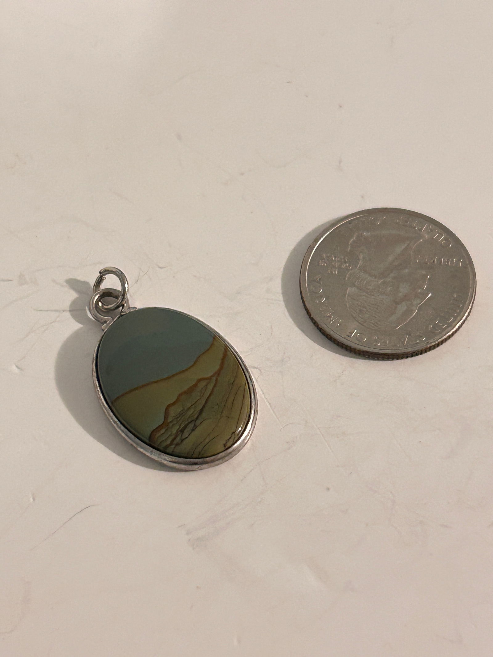 Vintage Sterling Silver Jasper Pendant: Vintage Sterling Silver Jasper Pendant Please view all photos as they are part of the description and condition of this Item, Feel free to contact me with questions or picture requests! Used Item AS I